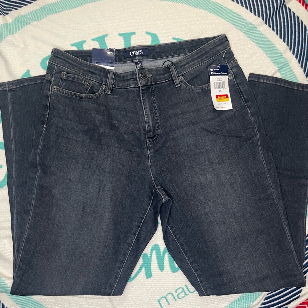 NWT CHAPS Women’s Jeans Daniella Slim Leg Sz 14